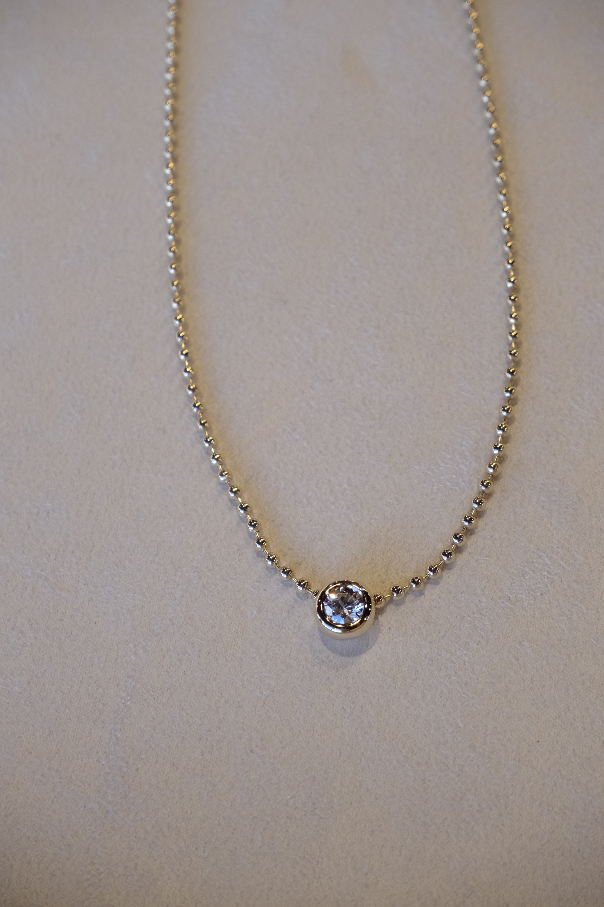 1ct Gold Bead Pendant
